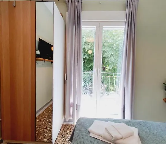 Centre Deluxe Salonic